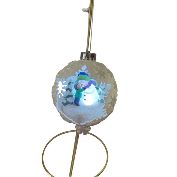 Hallmark Keepsake Ornament Snow Day Magic 2005 Club Exclusive Snowman and Child - Picture 2 of 8